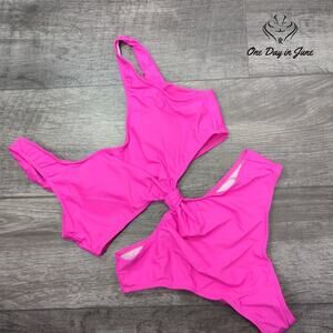 Amzbrly Front Knot Cut Out One Piece Swimsuit Size XL